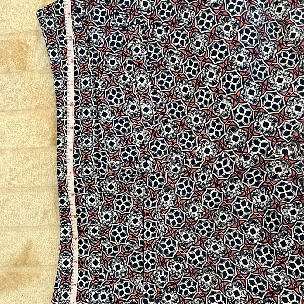 Patterned Women's Shorts - Picture 8 of 10